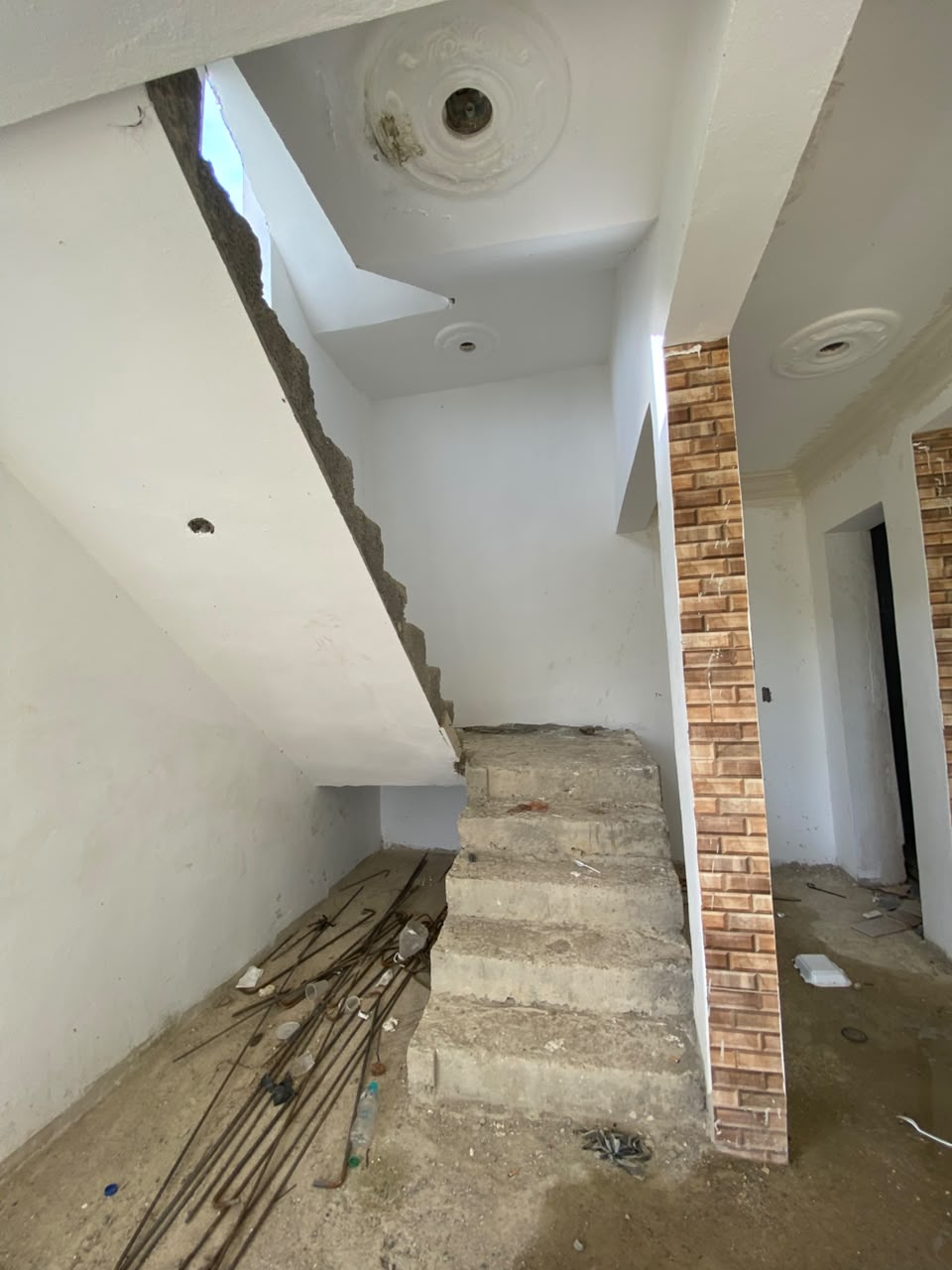 INVEST IN YOUR FUTURE! House for sale under construction